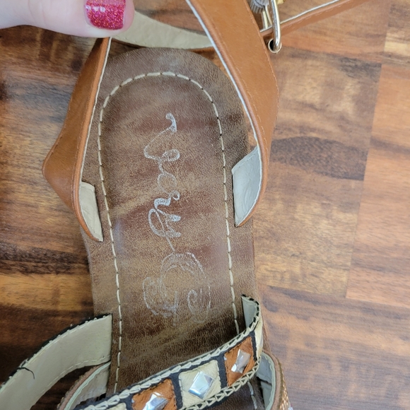 VeryG Gladiator Sandals with Aztec design. Worn once. Size 7.5 - Picture 4 of 4